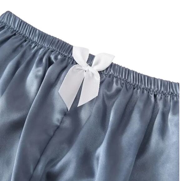 Women’s Satin Pajama 3 Piece Set – Short Sleeve Top & Shorts, Multiple Colors!! - Picture 3 of 6